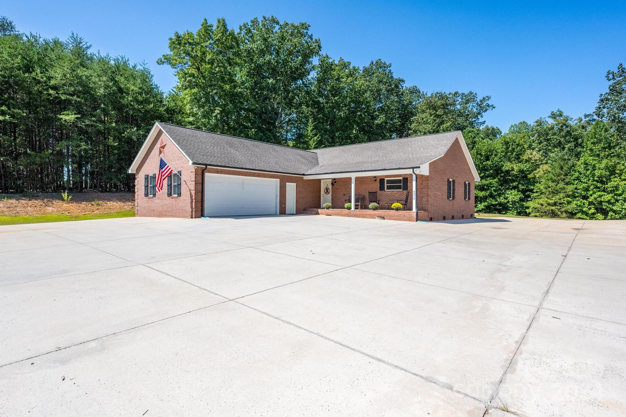 4215 Goodson Road Maiden, NC 28650 - Photo 10 of 45 Gallery Image 10