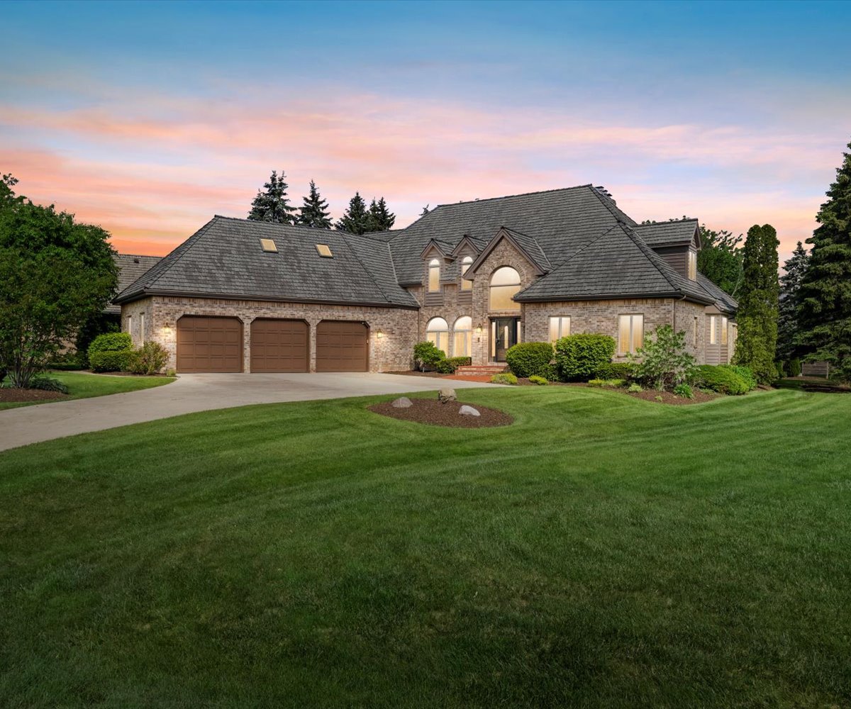 7400 Forty Acre Road Caledonia, WI 53126 - Photo 1 of 1 Welcome Home!