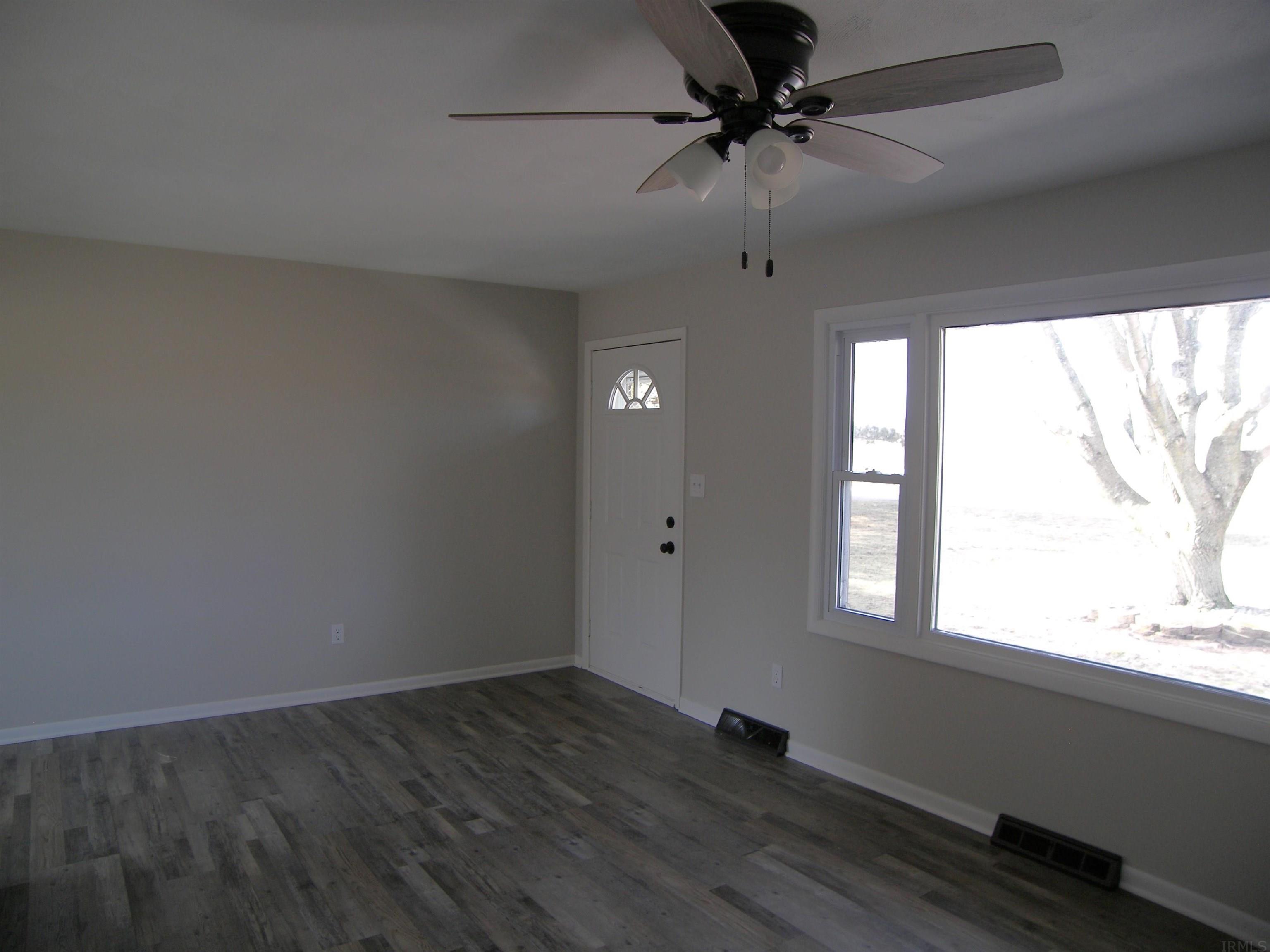 347 West Olson Road Rochester, IN 46975 - Photo 8 of 36