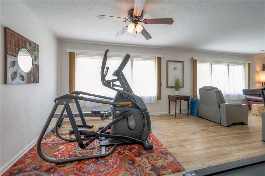 6215 Longview Road Kansas City, MO 64134 - Photo 14 of 40