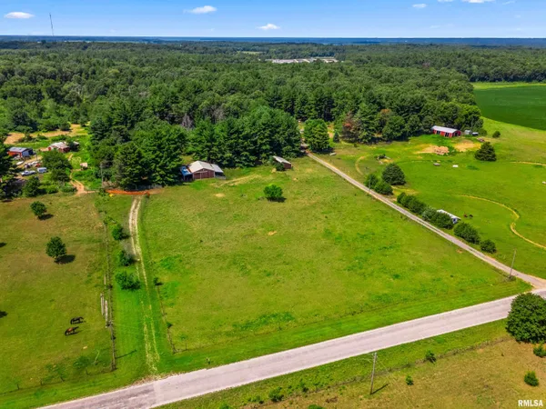 $107,000 | 25734 North County Road 2500 East, Manito, IL 61546