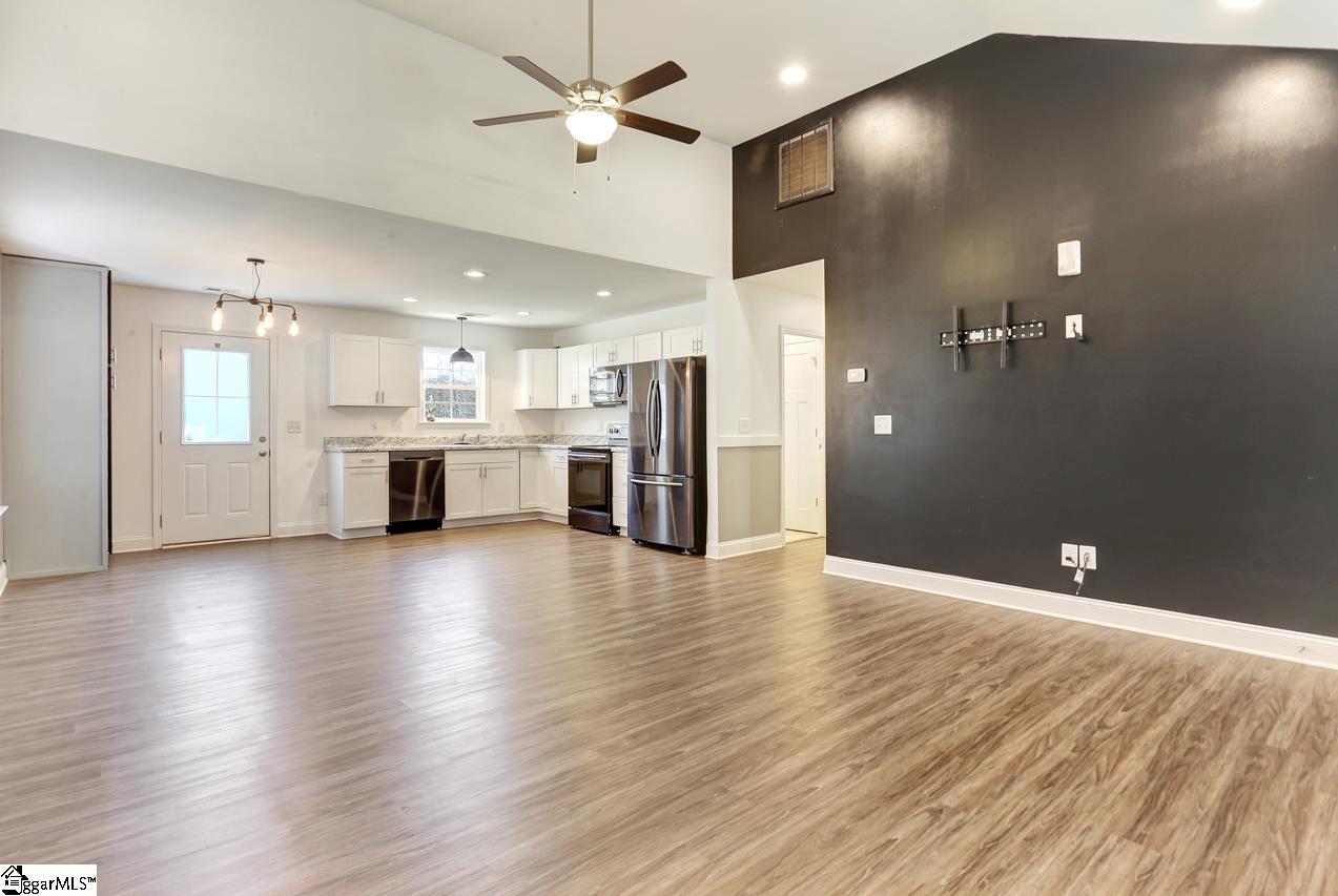 2395 Racing Road Greer, SC 29651 - Photo 13 of 33 Gallery Image 13