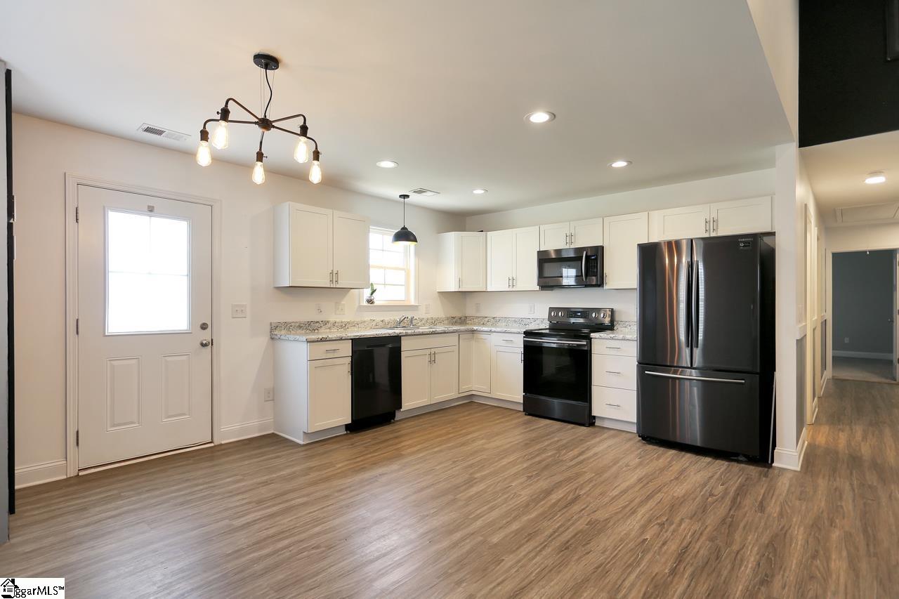 2395 Racing Road Greer, SC 29651 - Photo 17 of 33 Gallery Image 17