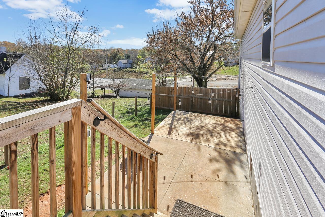 2395 Racing Road Greer, SC 29651 - Photo 9 of 33 Gallery Image 9