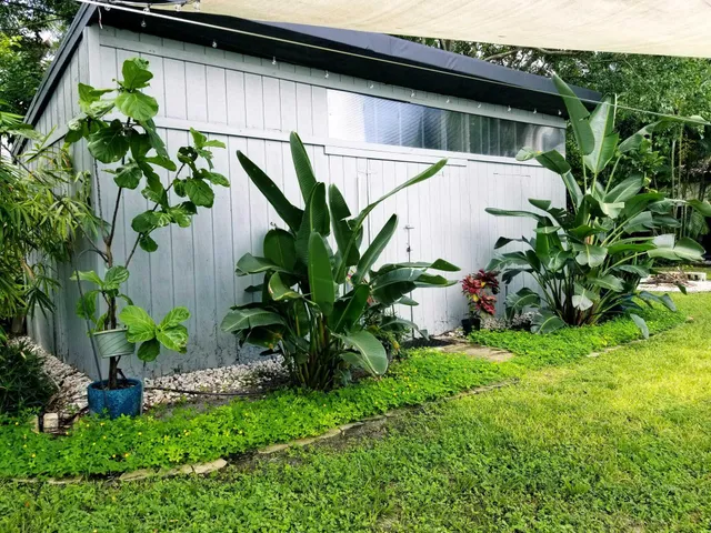 $3,900 | 170 Northwest 7th Street, Boca Raton, FL 33432