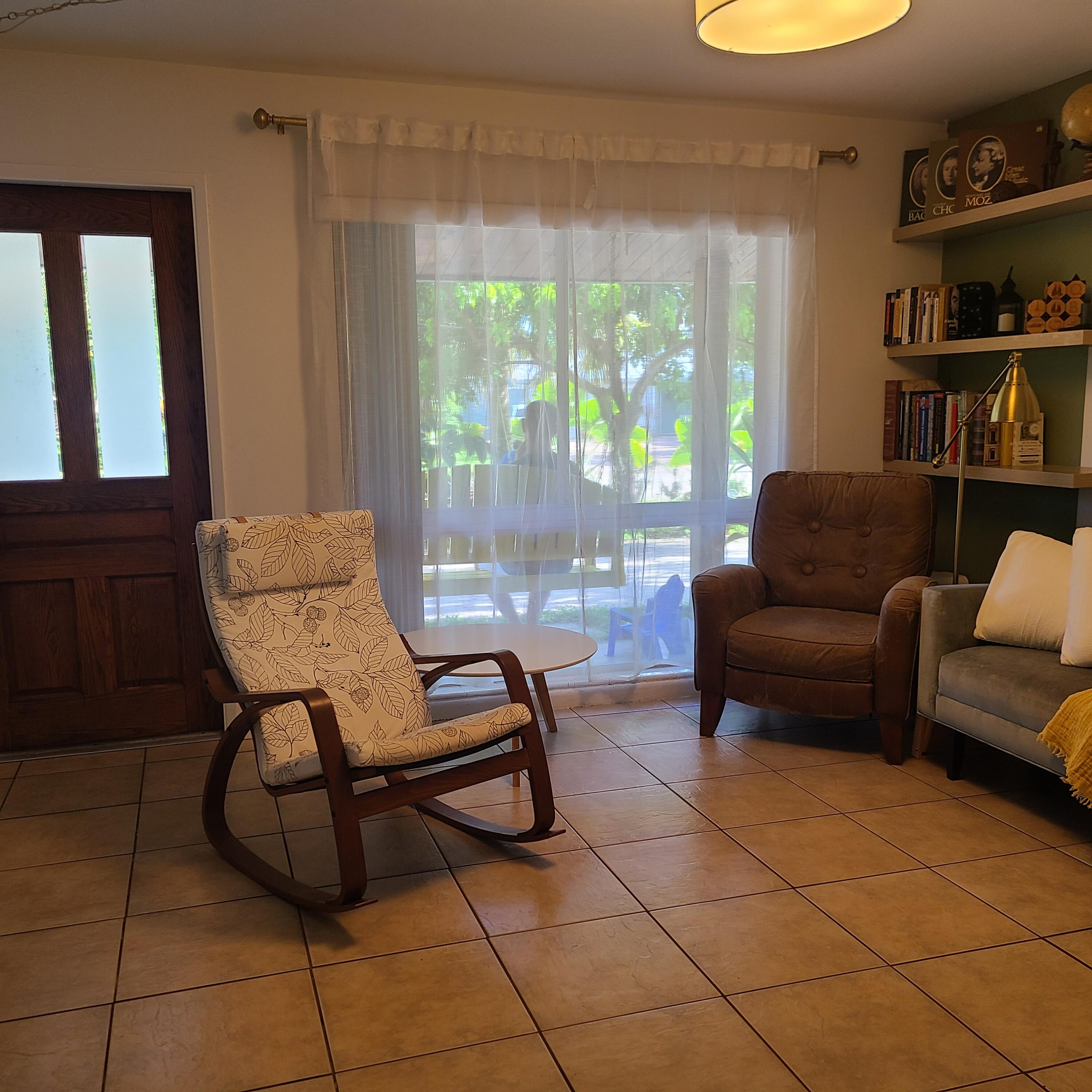 170 Northwest 7th Street Boca Raton, FL 33432 - Photo 20 of 66 front living area
