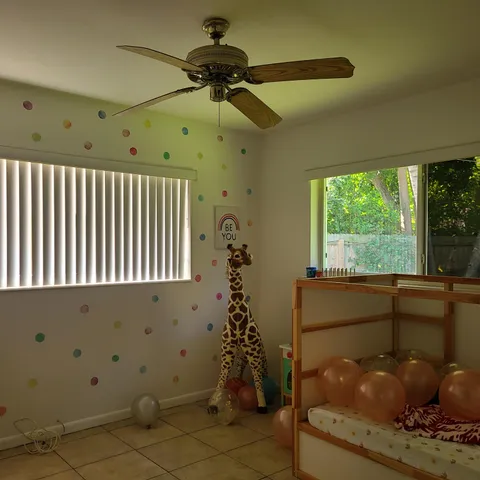 $3,900 | 170 Northwest 7th Street, Boca Raton, FL 33432