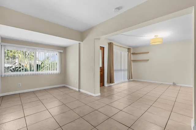 $3,900 | 170 Northwest 7th Street, Boca Raton, FL 33432