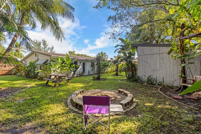 $3,900 | 170 Northwest 7th Street, Boca Raton, FL 33432