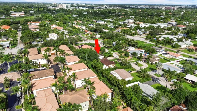 $3,900 | 170 Northwest 7th Street, Boca Raton, FL 33432