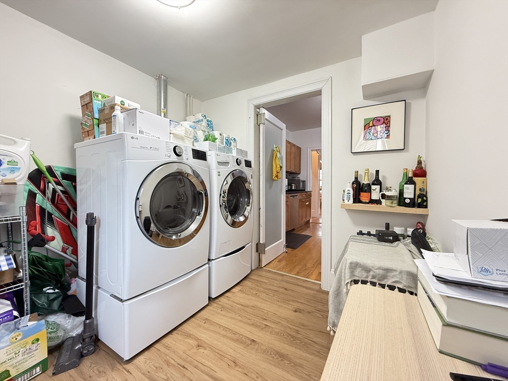 132 Middlesex Road, Unit 1 Chestnut Hill, MA 02467 - Photo 4 of 10