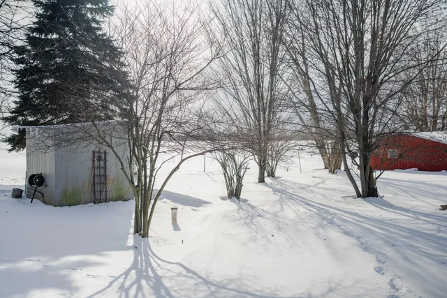 $100,000 | 4850 South H Drive South, East Leroy, MI 49051