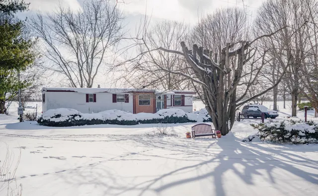 $100,000 | 4850 South H Drive South, East Leroy, MI 49051