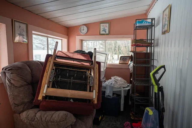 $100,000 | 4850 South H Drive South, East Leroy, MI 49051