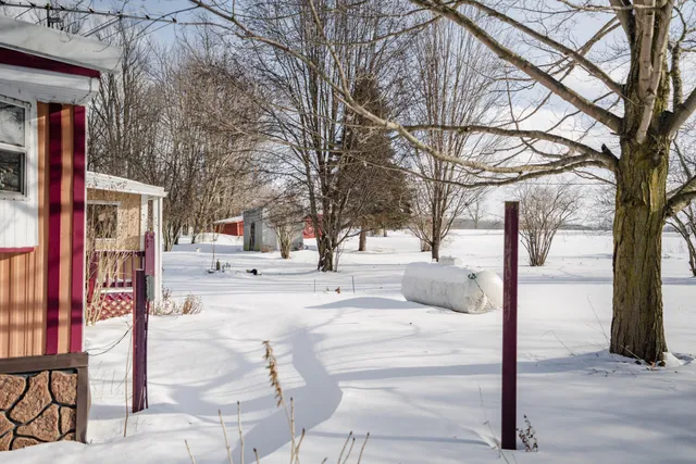 $100,000 | 4850 South H Drive South, East Leroy, MI 49051