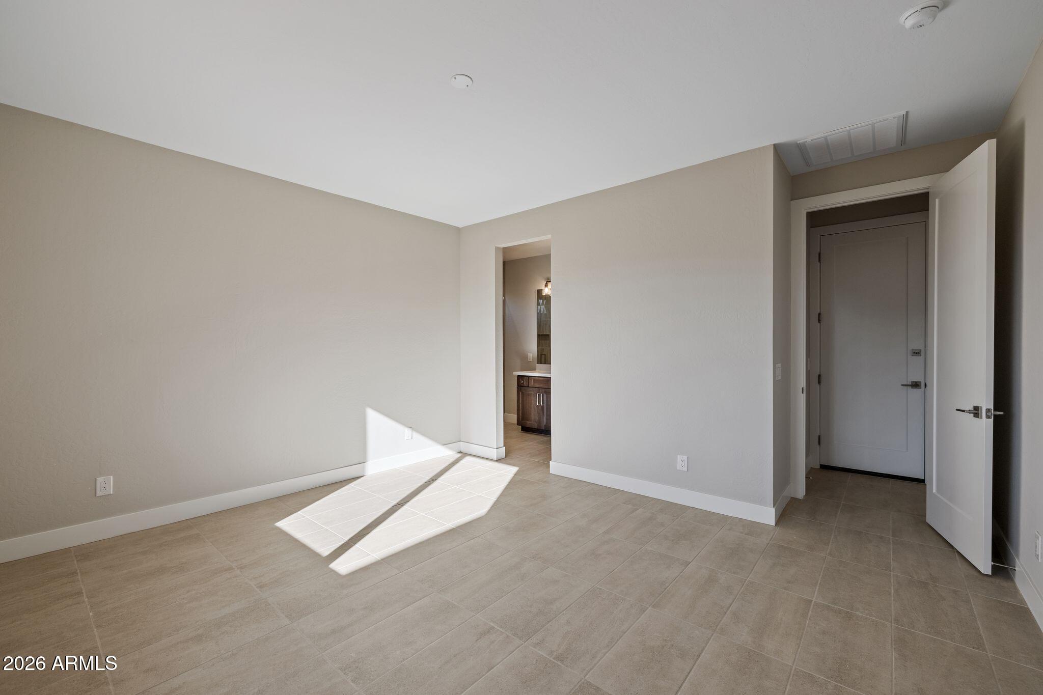 16969 East Bobwhite Way Rio Verde, AZ 85263 - Photo 10 of 23 071-Primary Bedroom