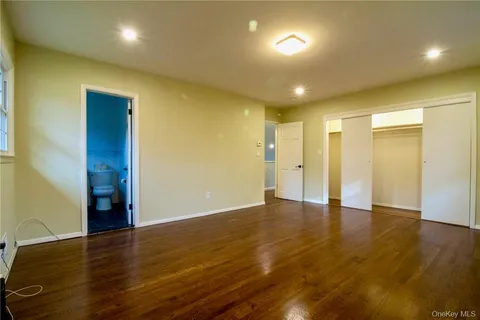 $7,000 | 4 Susan Court, White Plains, NY 10605