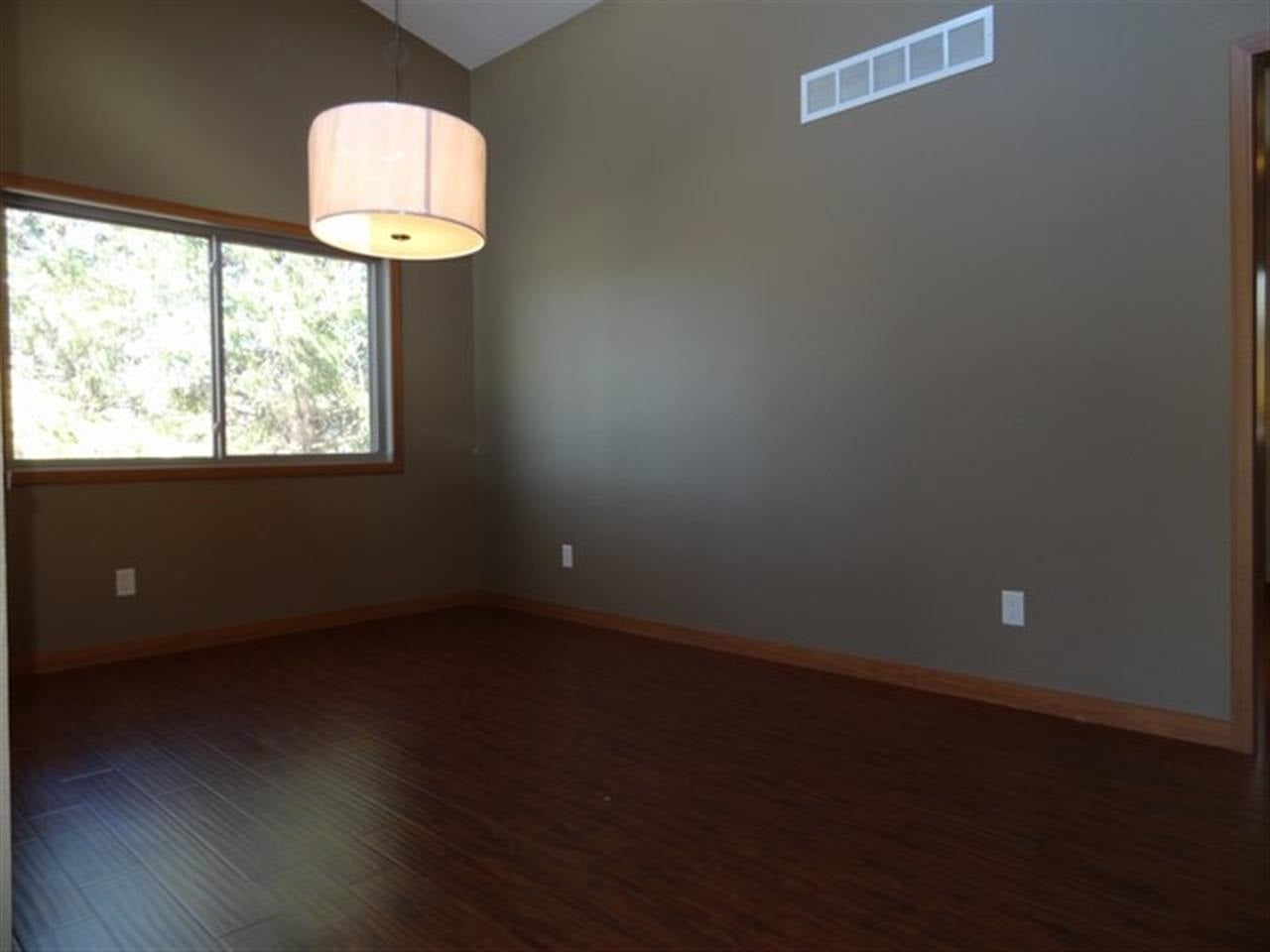 4018 Kessler Road Southwest Iowa City, IA 52246 - Photo 9 of 25 Gallery Image 9