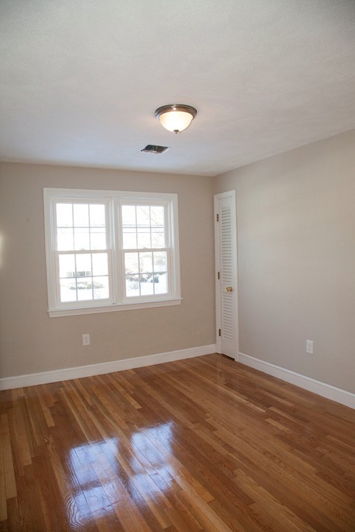 29 Emily Road Framingham, MA 01701 - Photo 10 of 20 Gallery Image 10