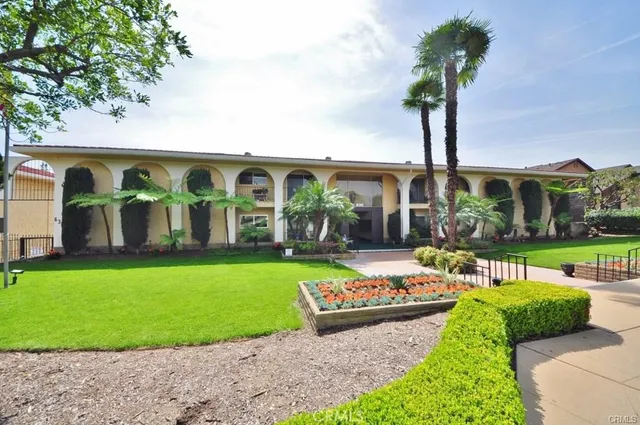 $2,950 | 630 West Huntington Drive, Unit 103, Arcadia, CA 91007