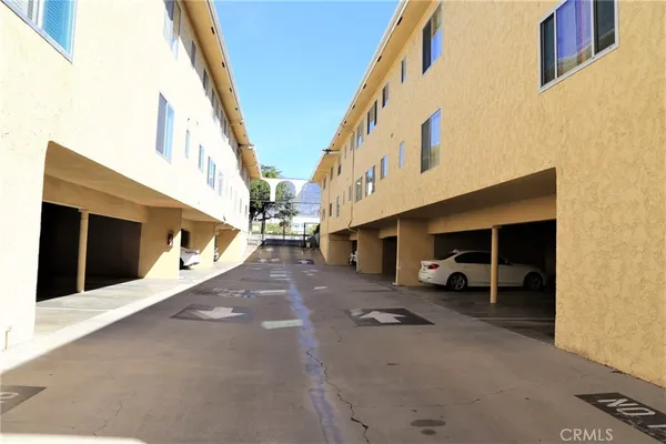 $2,795 | 630 West Huntington Drive, Unit 103, Arcadia, CA 91007