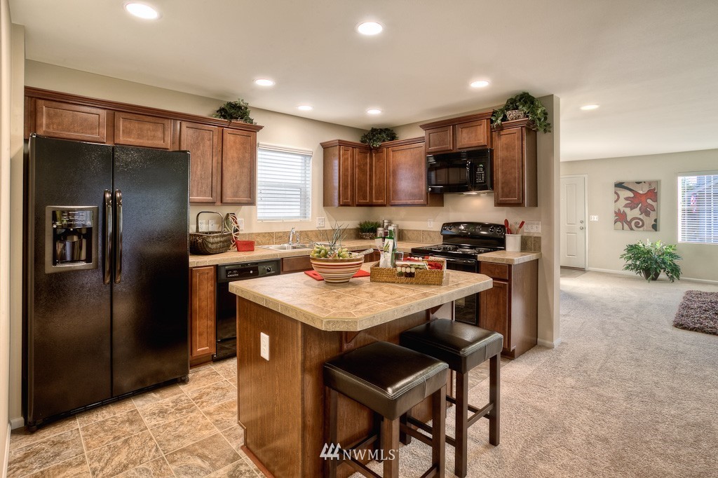 4708 East R Street, Unit 2708 Tacoma, WA 98404 - Photo 3 of 12