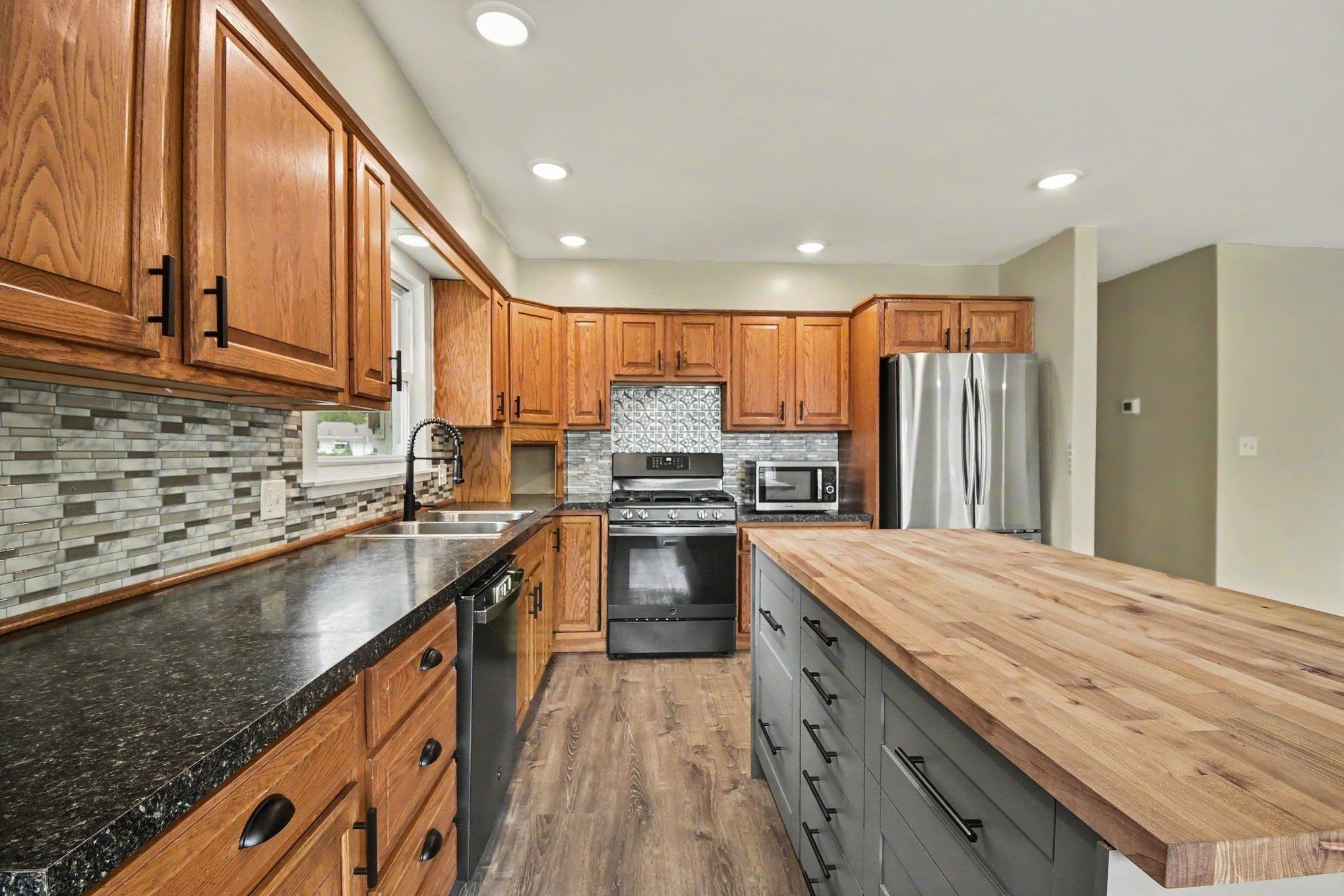8197 South Federal Road Shepherd, MI 48883 - Photo 17 of 41