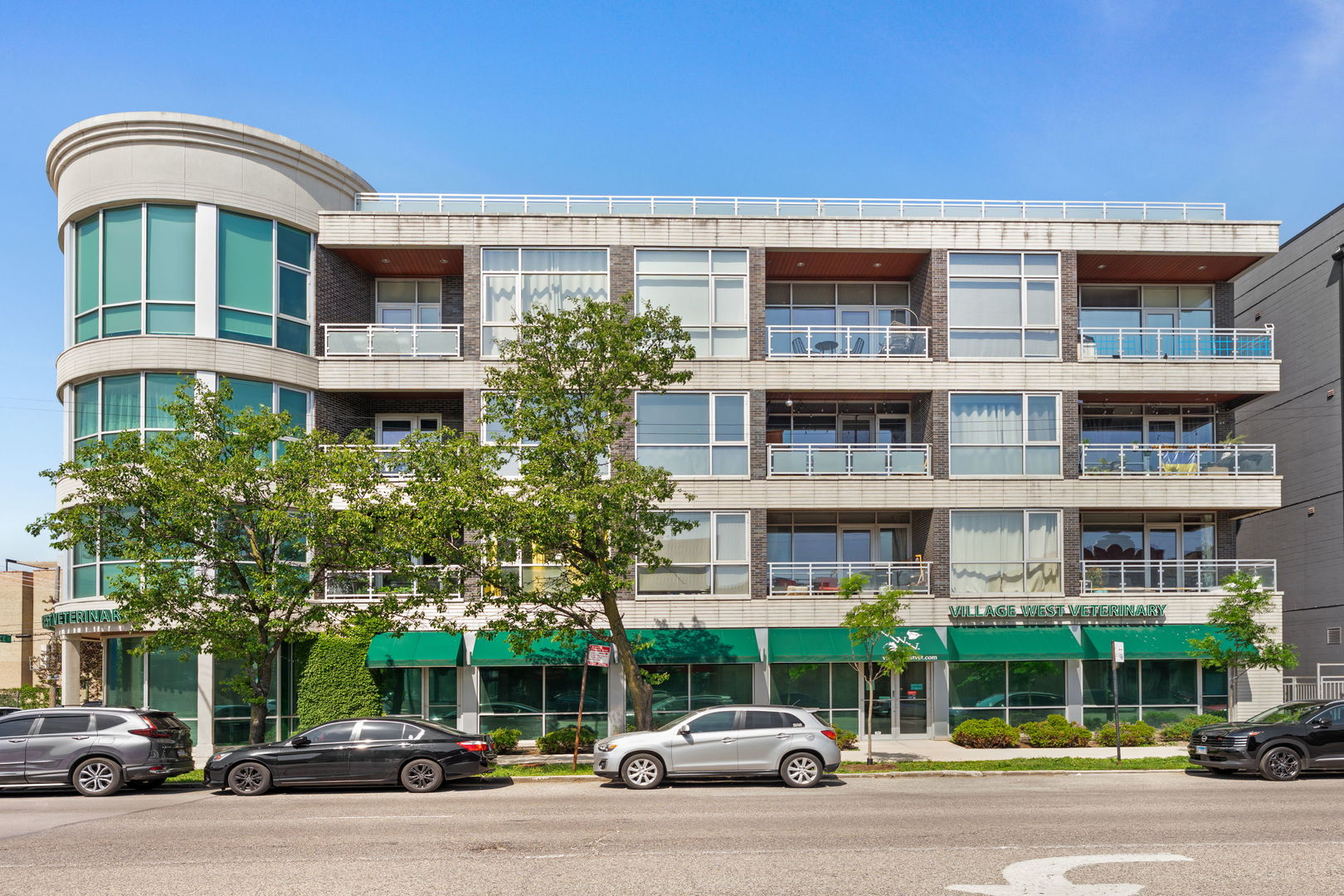 2408 West Rice Street, Unit 403 Chicago, IL 60622 - Photo 1 of 29