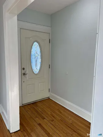 $1,850 | 102 Remington Street, Bridgeport, CT 06610