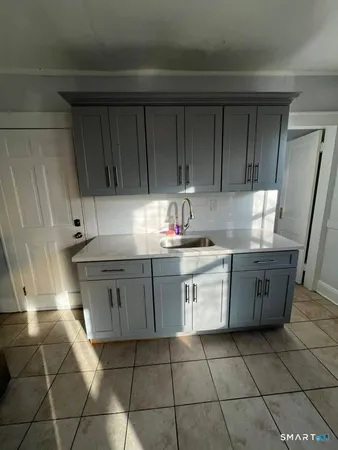 $1,850 | 102 Remington Street, Bridgeport, CT 06610