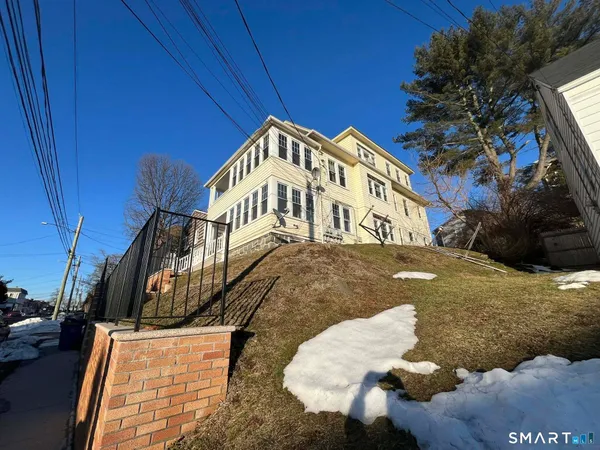 $1,850 | 102 Remington Street, Bridgeport, CT 06610