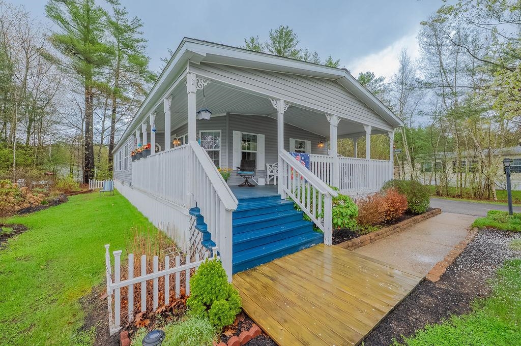 32 Watercress Drive Rochester, NH 03868 - Photo 2 of 52