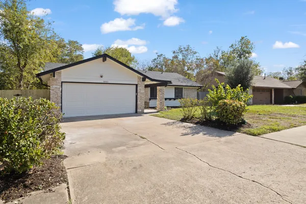 $375,000 | 10001 Woodglen Drive, Austin, TX 78753