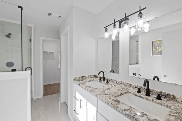 $375,000 | 10001 Woodglen Drive, Austin, TX 78753
