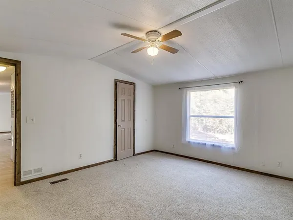 $1,500 | 1802 Whispering Oaks Street, Burleson, TX 76028