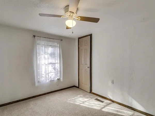 $1,500 | 1802 Whispering Oaks Street, Burleson, TX 76028