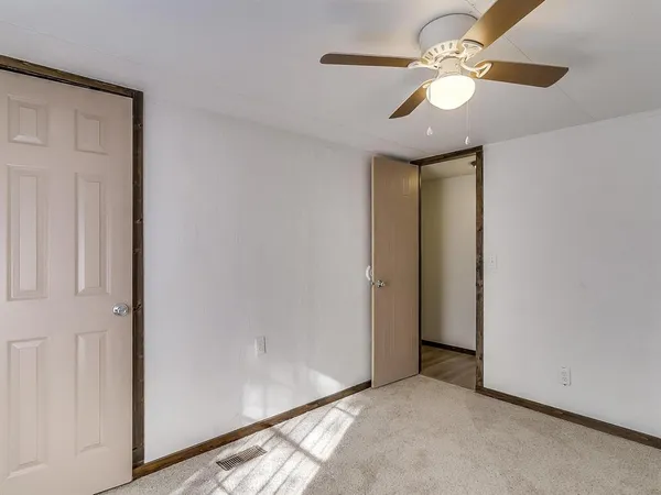 $1,500 | 1802 Whispering Oaks Street, Burleson, TX 76028