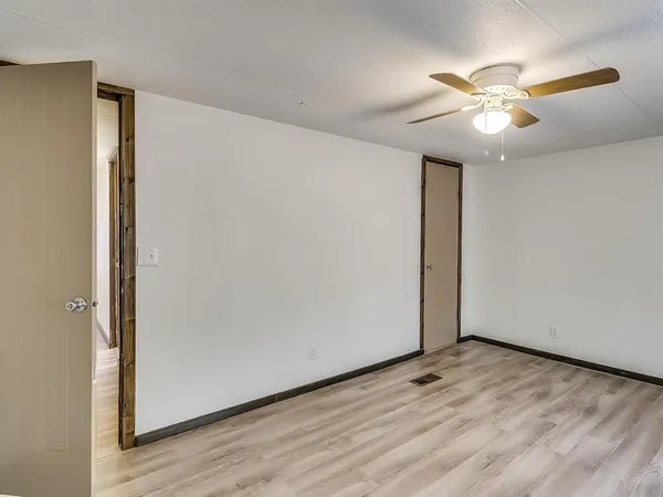 $1,500 | 1802 Whispering Oaks Street, Burleson, TX 76028