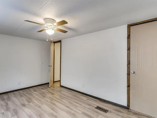 $1,500 | 1802 Whispering Oaks Street, Burleson, TX 76028