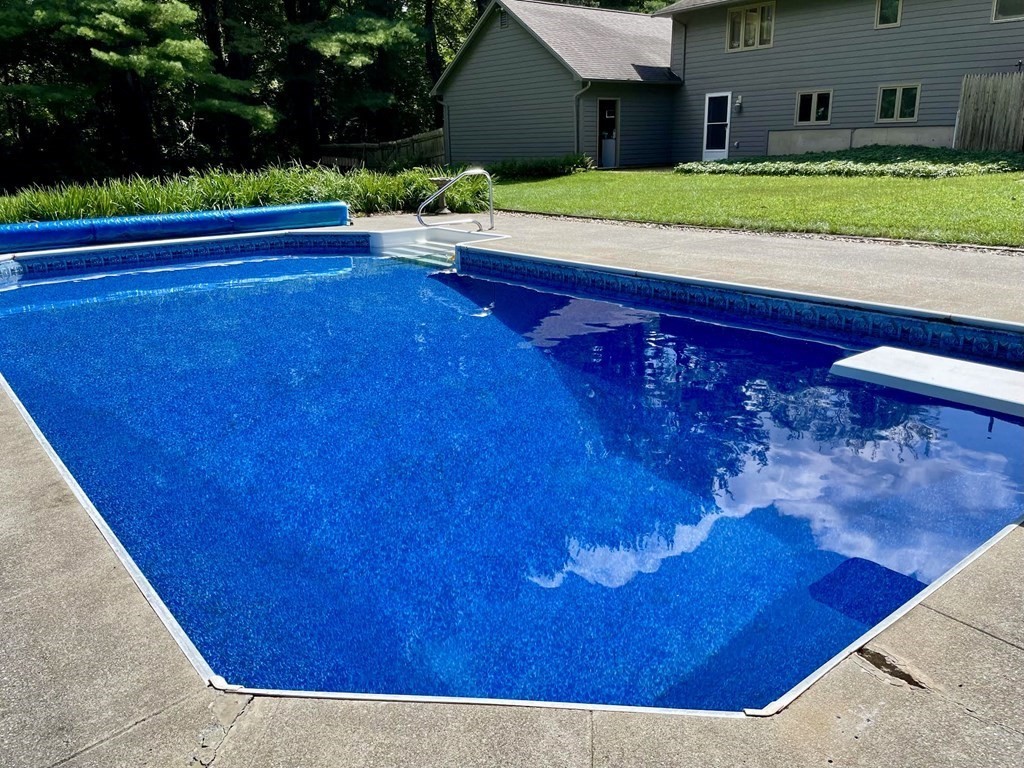 660 Bay Road Amherst, MA 01002 - Photo 4 of 40