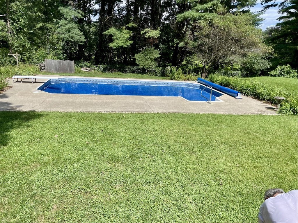 660 Bay Road Amherst, MA 01002 - Photo 5 of 40