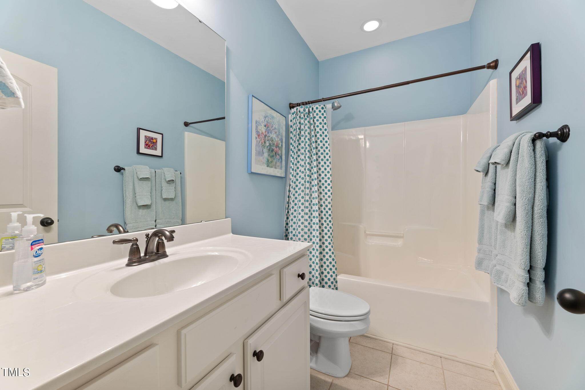 844 Historian Street Raleigh, NC 27603 - Photo 16 of 25 32-web-or-mls-KMH_6295