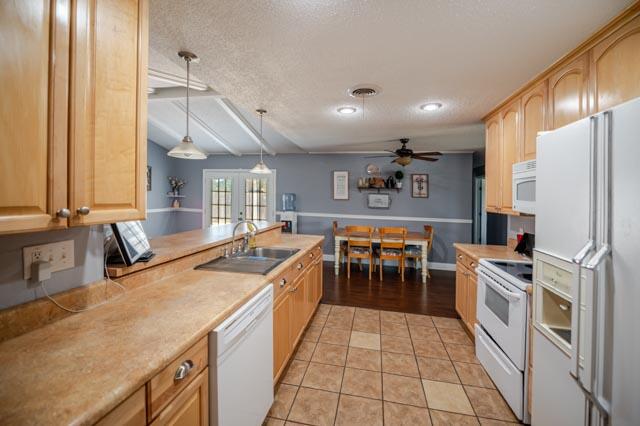 1624 70th Street Lubbock, TX 79412 - Photo 9 of 28 IMG424-10