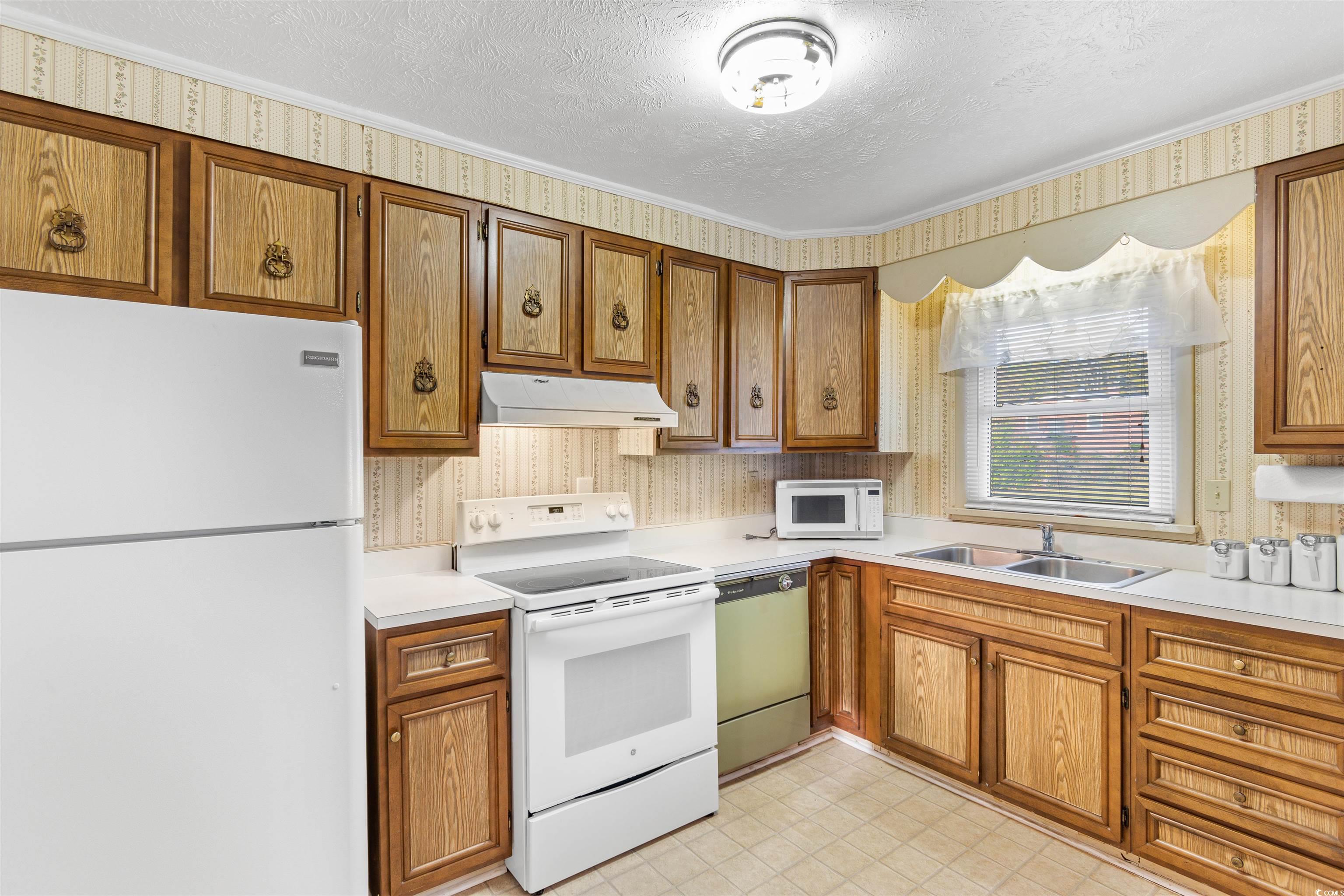 102 Dorman Circle Myrtle Beach, SC 29577 - Photo 8 of 32