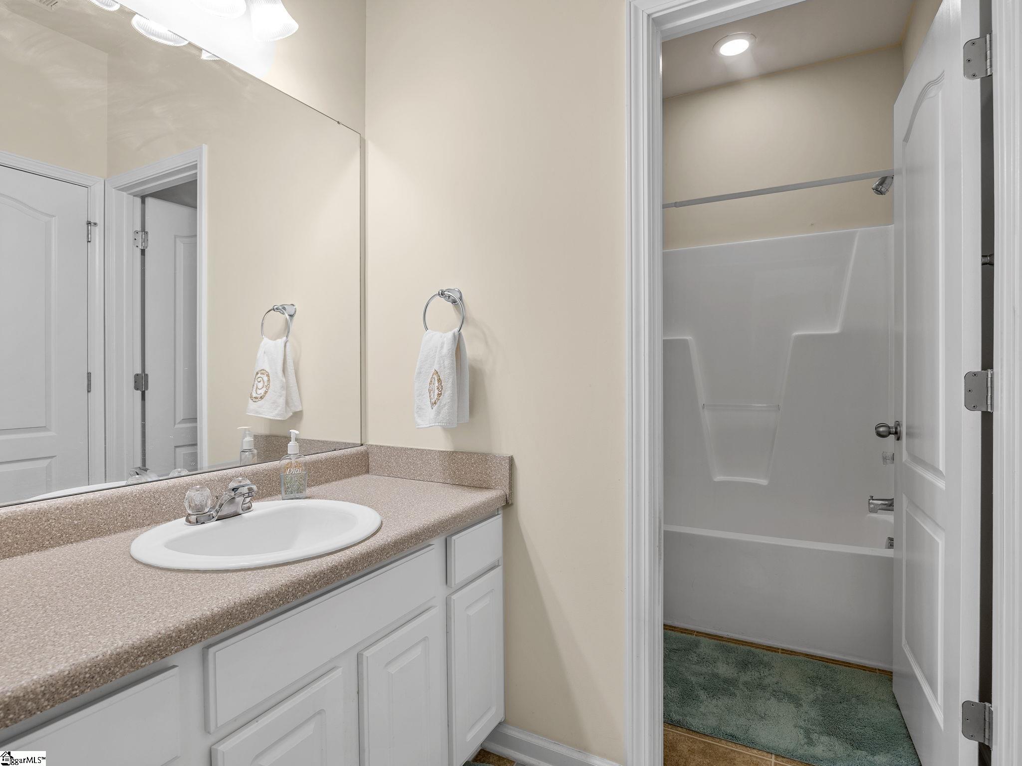 722 Tinder Boiling Springs Boiling Springs, SC 29316 - Photo 25 of 40