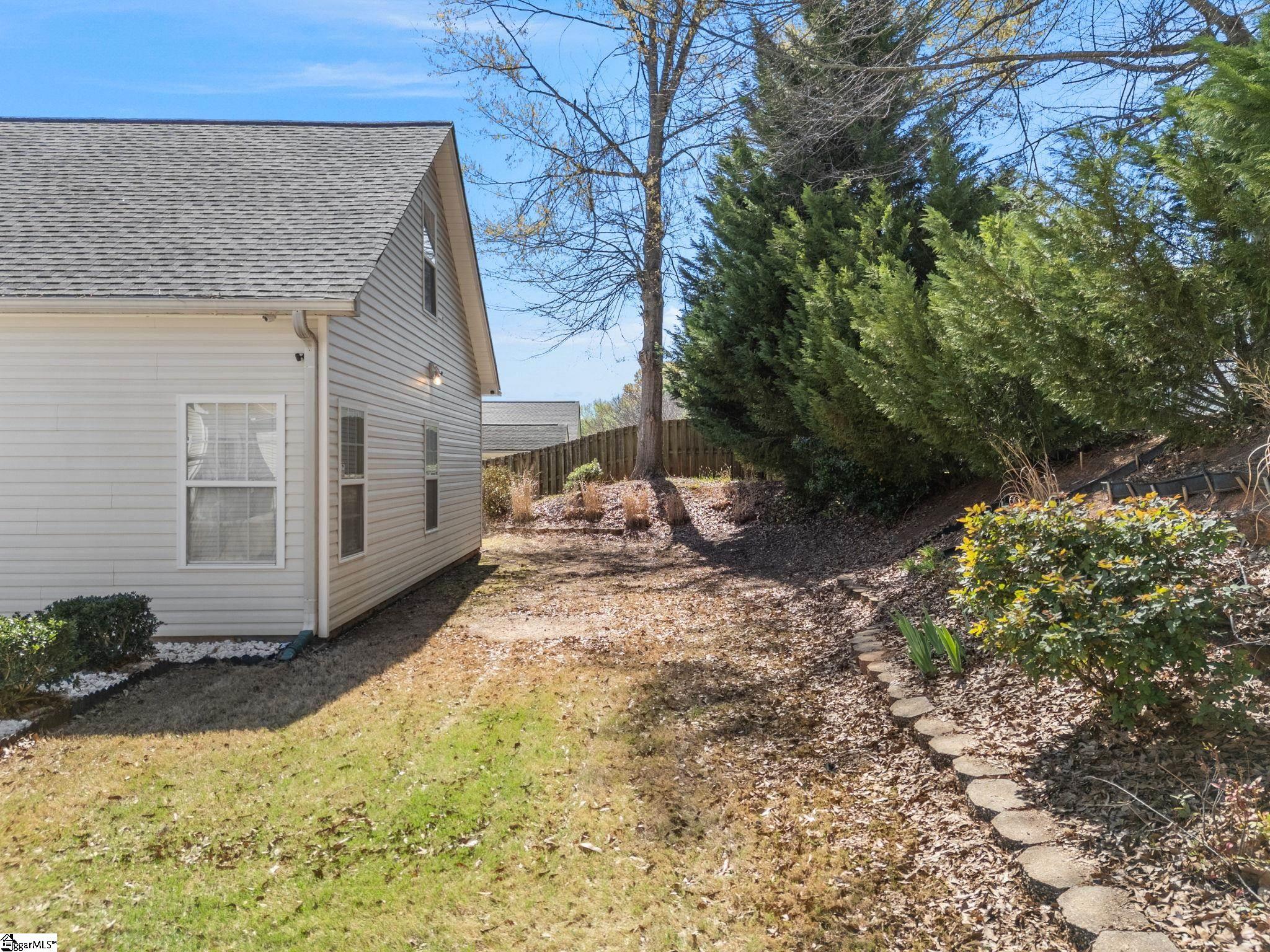 722 Tinder Boiling Springs Boiling Springs, SC 29316 - Photo 37 of 40