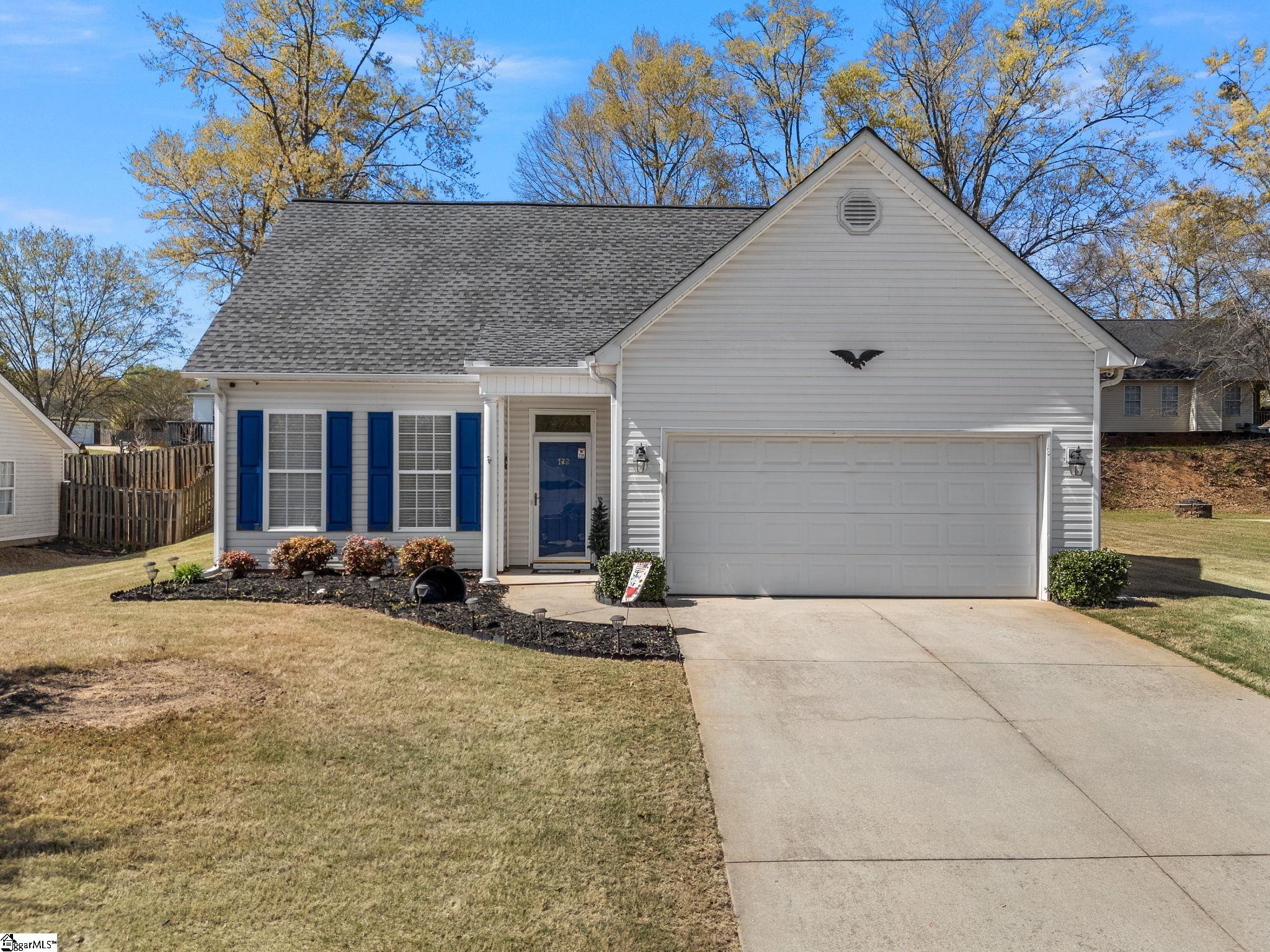 722 Tinder Boiling Springs Boiling Springs, SC 29316 - Photo 5 of 40