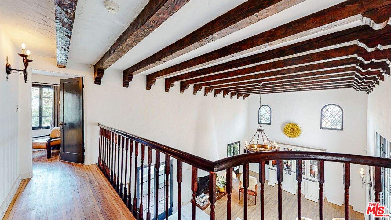 6854 Iris Circle Los Angeles, CA 90068 - Photo 15 of 35