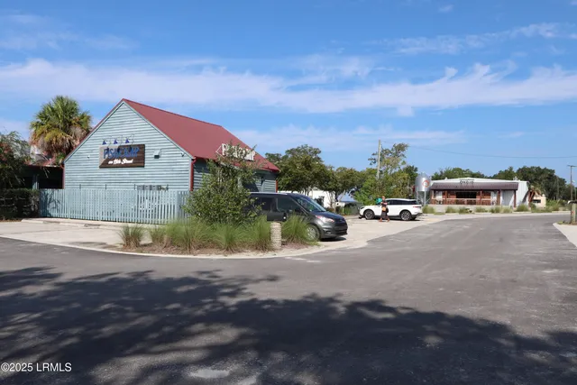 $400,000 | 901 7th Street, Port Royal, SC 29935