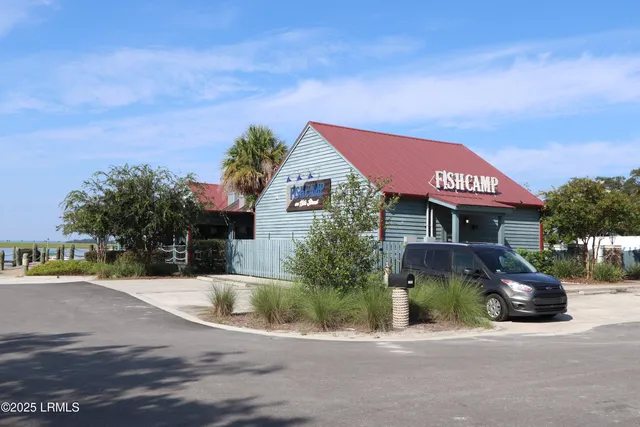 $400,000 | 901 7th Street, Port Royal, SC 29935